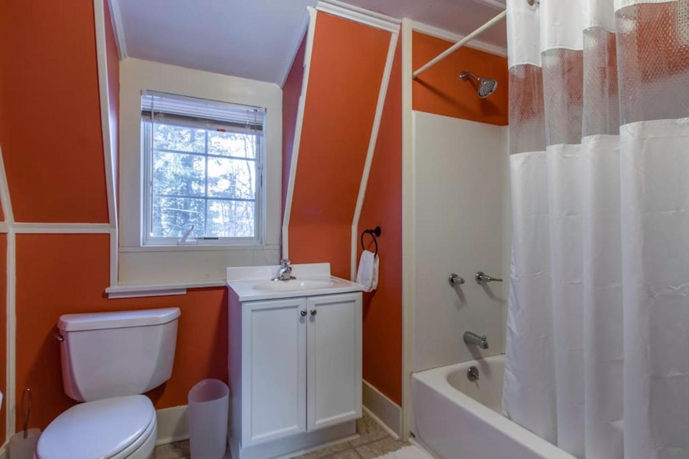Quintessential Vt Cottage In Manchester Village エクステリア 写真